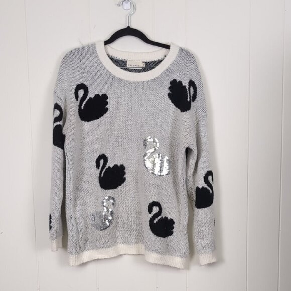 Dreamers Black and sequin swans sweater  med Large - Picture 1 of 5